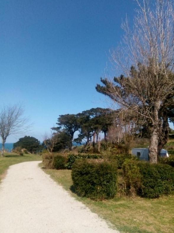 Tente 3 Chambres, Petit Camping Familial Vue Mer Plestin-les-Greves Exterior photo