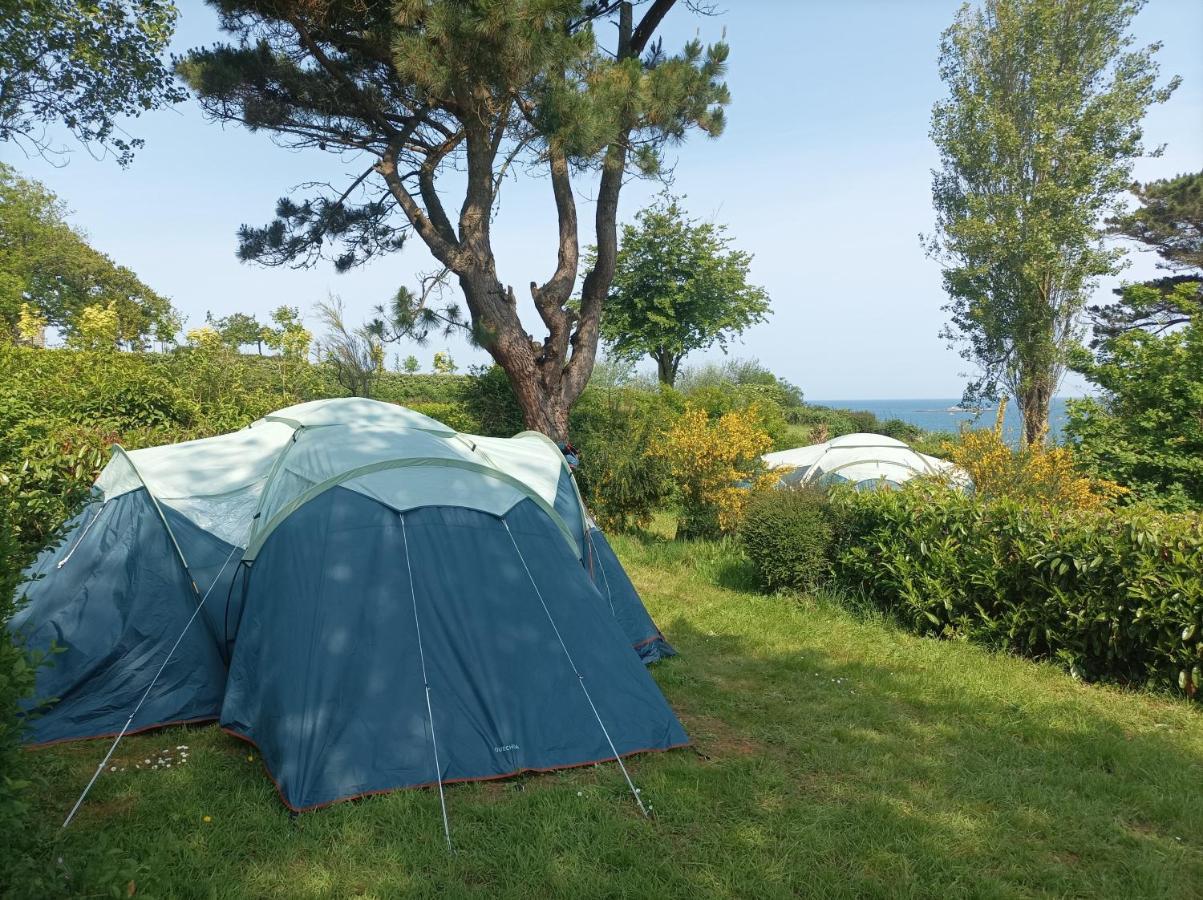 Tente 3 Chambres, Petit Camping Familial Vue Mer Plestin-les-Greves Exterior photo